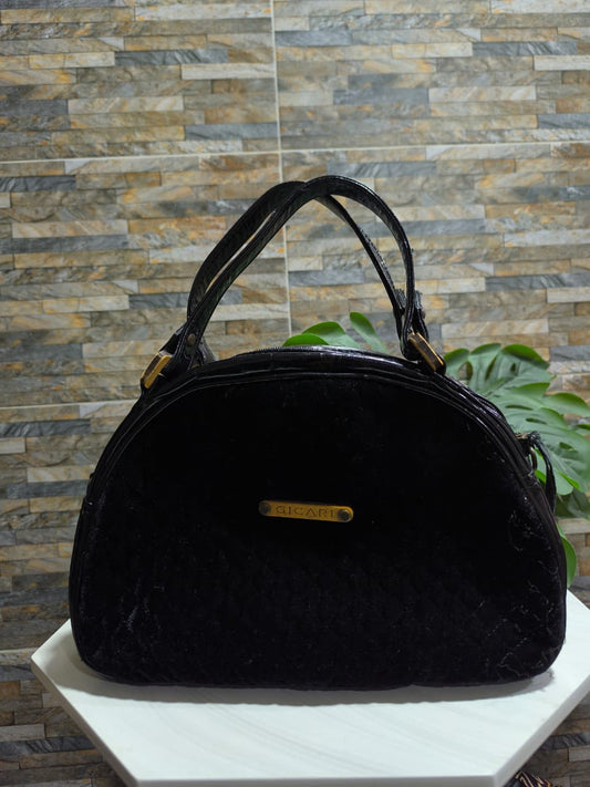 Bolso Domo Terciopelo Acolchado Negro – Gicari