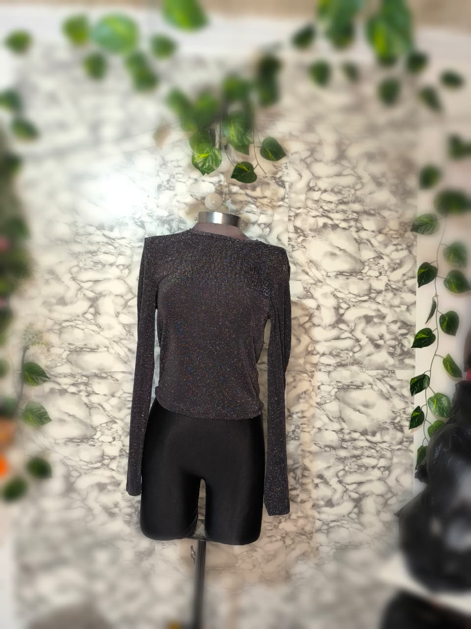 Top de Manga Larga Escarchado con Brillo Holográfico – KOAJ
