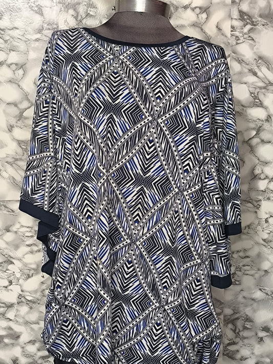 Blusa Fluida Tipo Poncho con Estampado Geométrico – Southland Talla XL