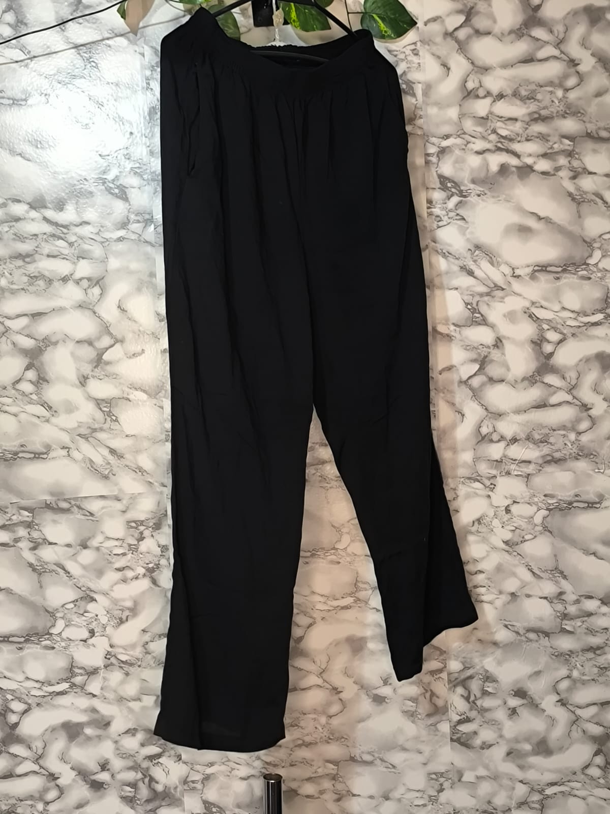 Pantalón de Tela Fluida y Pretina Elástica – Easy Woman Talla 14