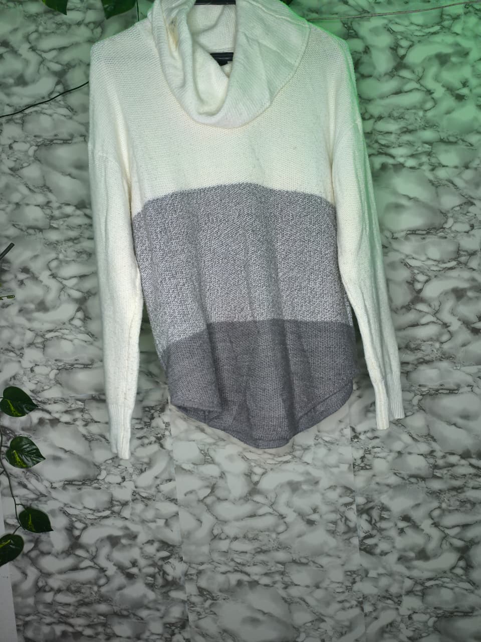 Suéter Tejido Manga Larga Beige, Gris Claro y Gris Oscuro Dama